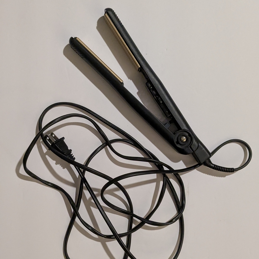 Black Hot Tools Professional Hair Straightener